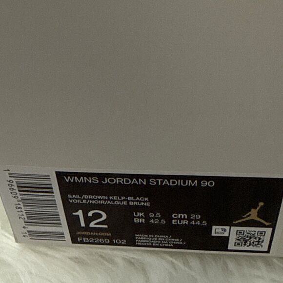 Nike Wmns Jordan Stadium 90 Size 12 UK 9.5 Sail Kelp Blk Casual Shoes‎ FB2269102 - Picture 9 of 9